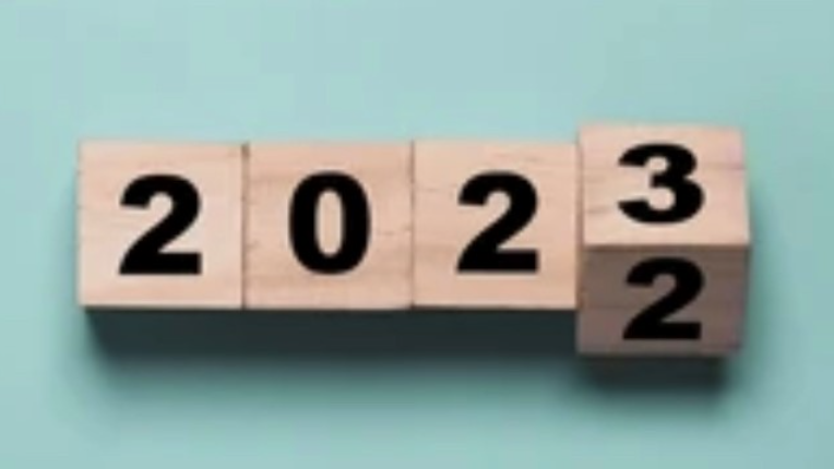 An image showing 2022 changing to 2023
