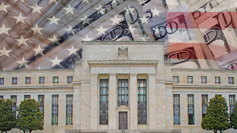 A picture of the US Federal Reserve building.