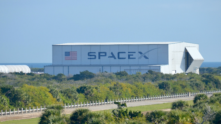 Distance view of a SpaceX facility.