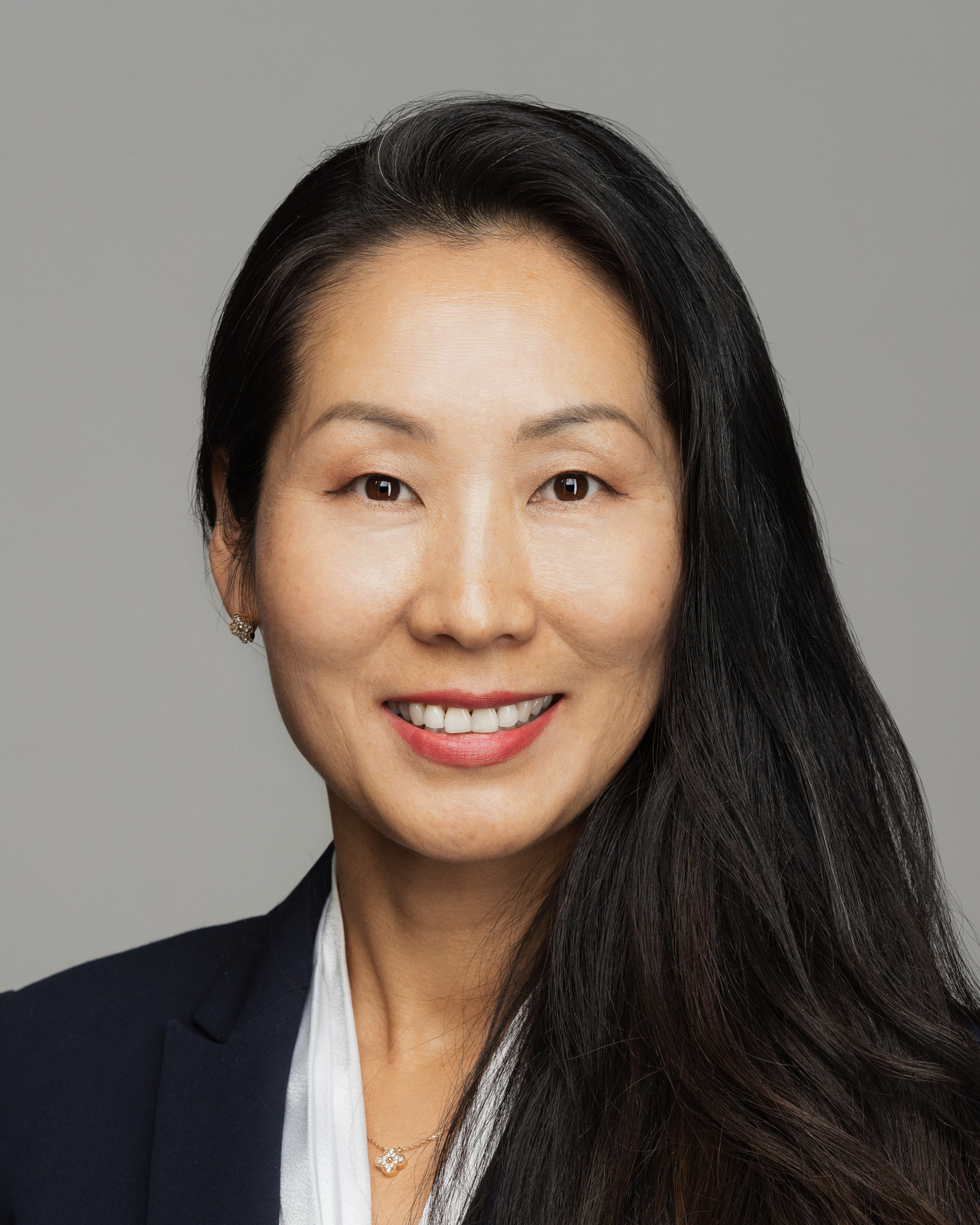 Diane Feng, Investment Advisor