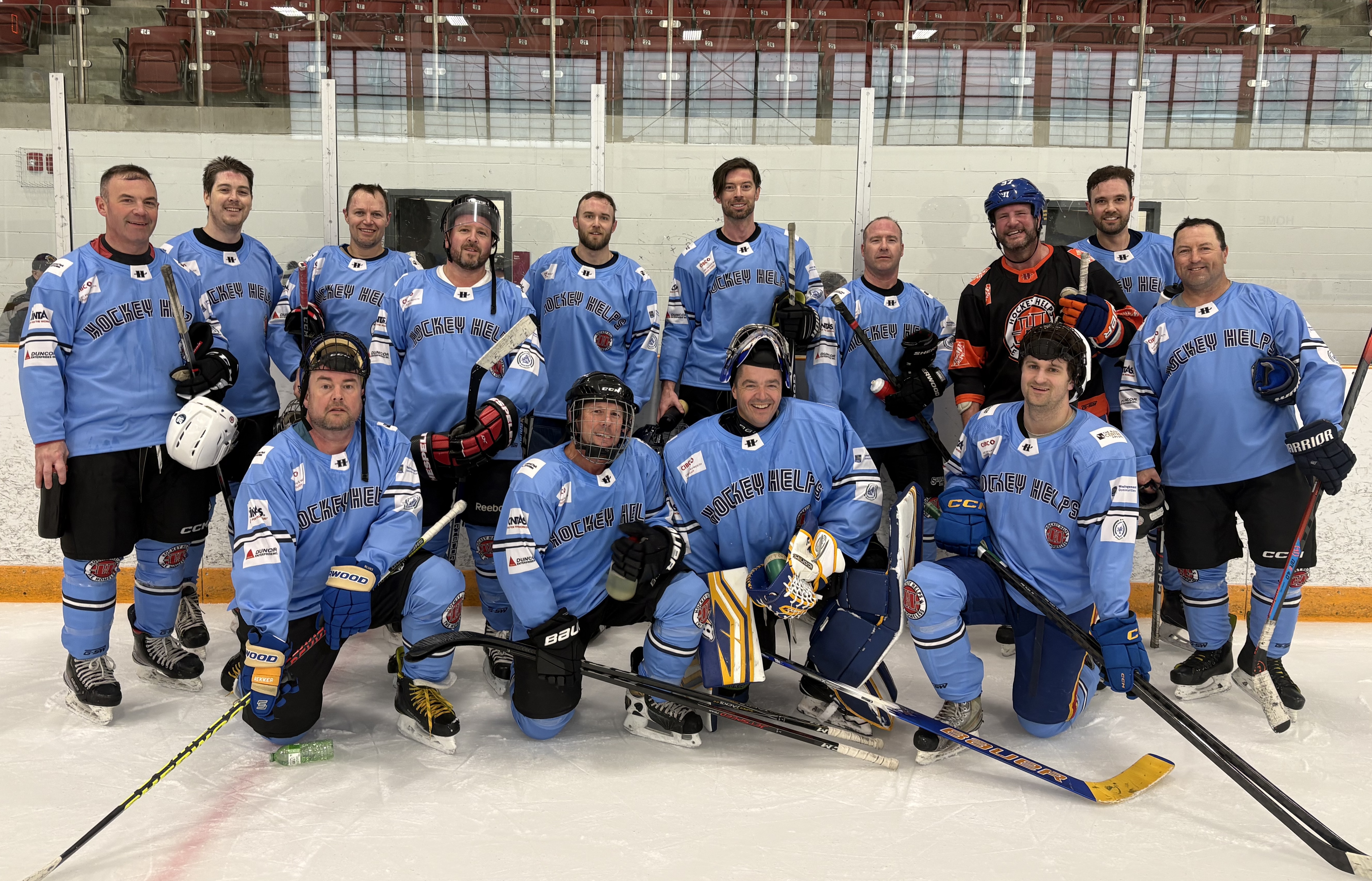 Hockey Helps The Homes Team photo for Barrie participants