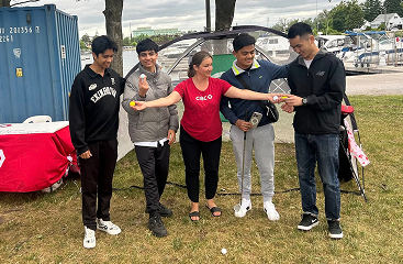 Newcomers in the golf course